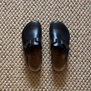 Birkenstock Women’s Boston Leather Black Clogs